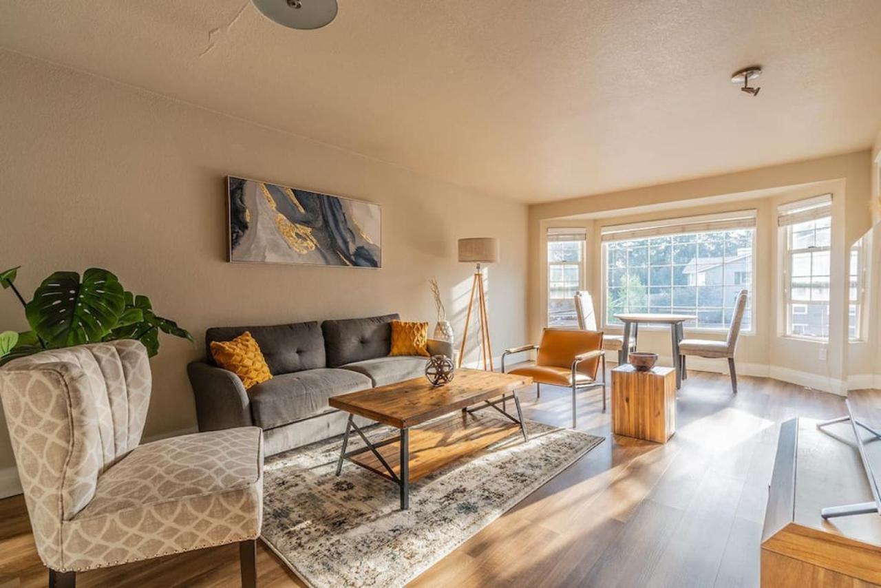 Modern And Spacious Apartment- Gym, Wifi, Free Parking Seattle Ngoại thất bức ảnh